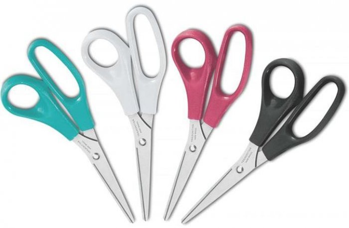 Tesoura Tramontina Supercort 17,5CM 25950/147 PT/BR/VM/AZ